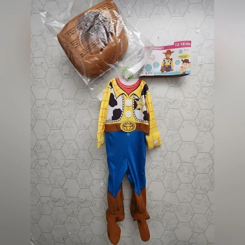 New Disney Pixar Halloween dress up Toy Story Woody costume.